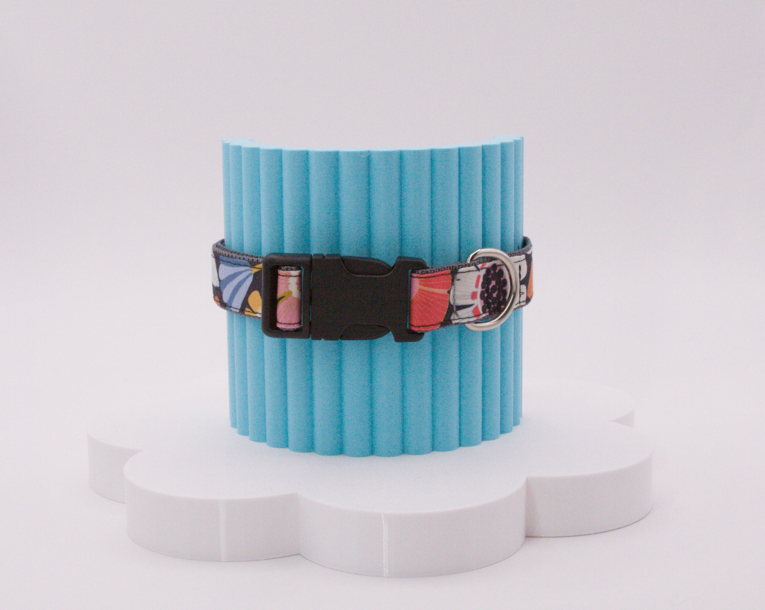 This Dog Collar