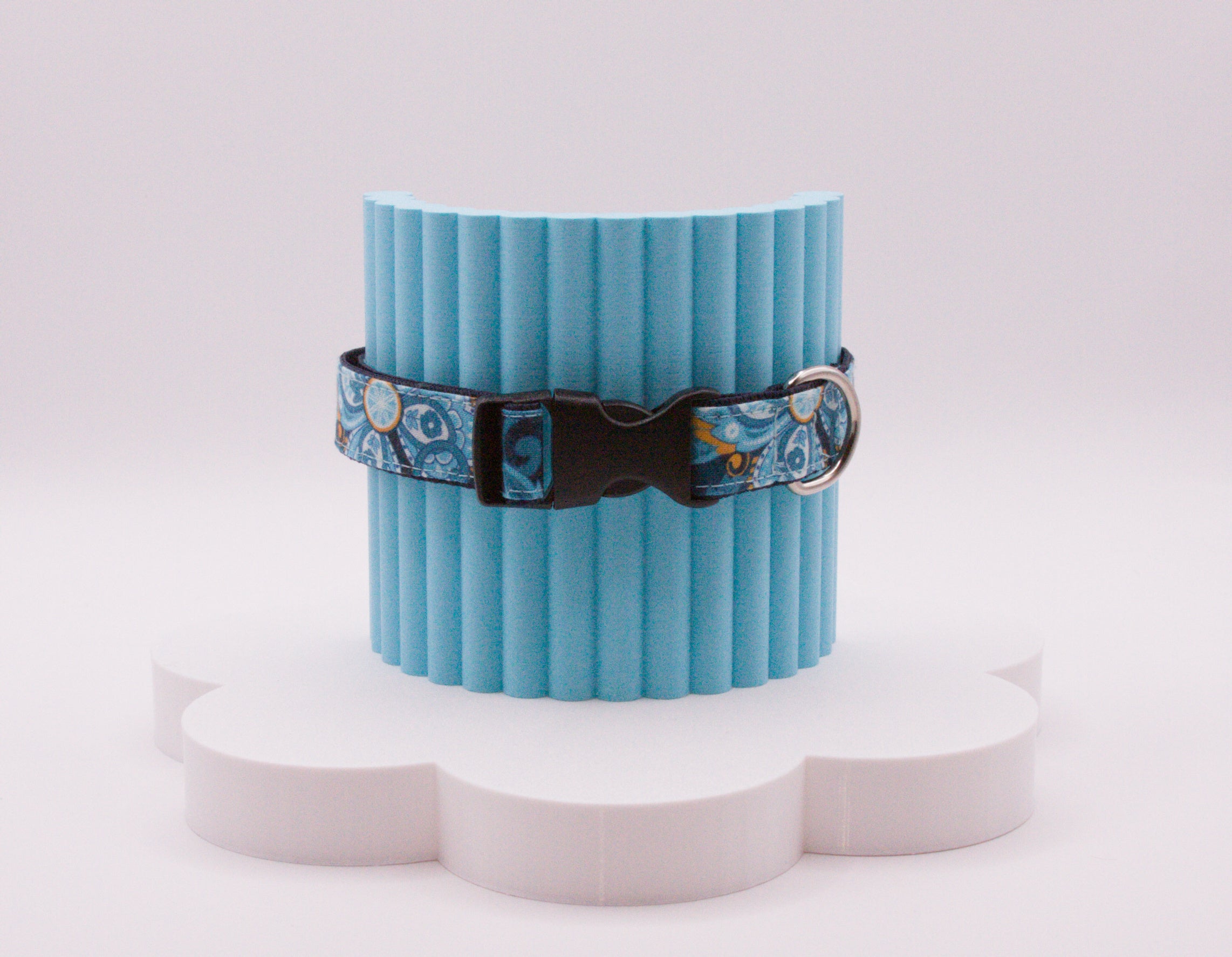 This Dog Collar