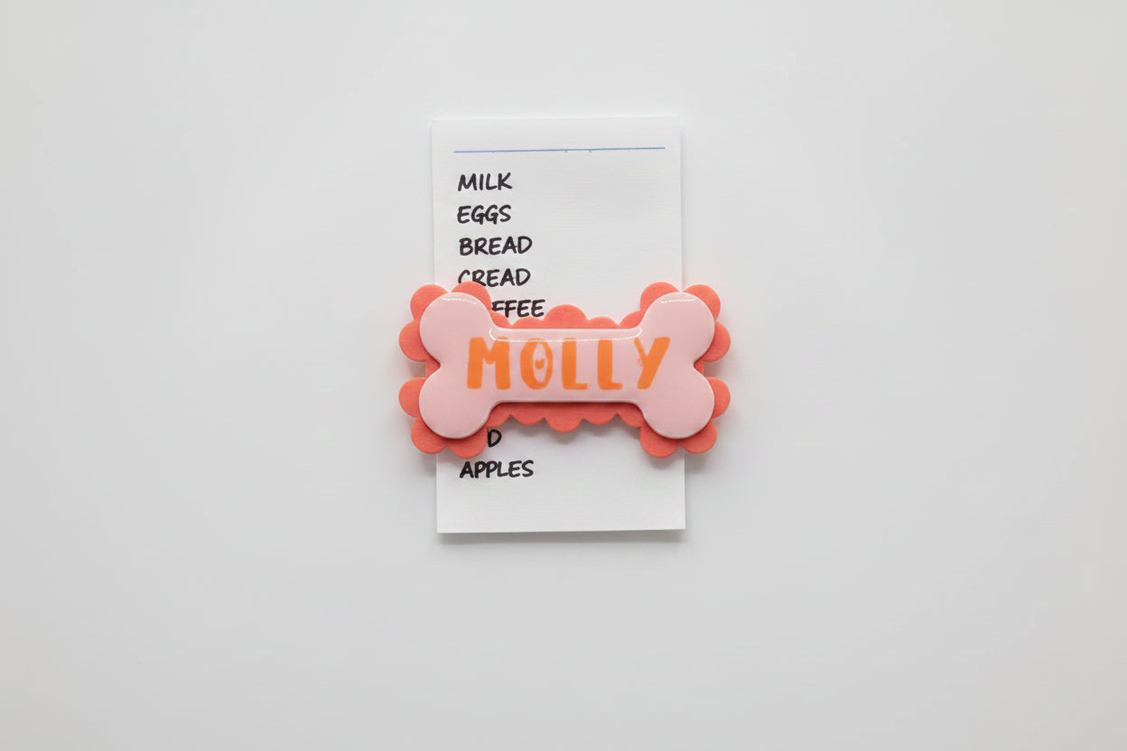 Frill and Bone Magnet